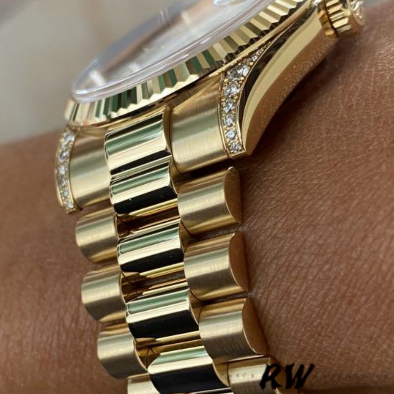 Rolex Day-Date 118338 Yellow Gold Champagne Diamonds Dial 36mm Unisex Replica Watch - Image 5