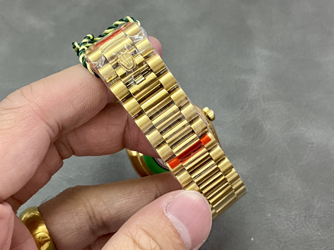 Rolex Day-Date 128348RBR Turquoise Diamond Dial Yellow Gold 36MM Unisex Replica Watch - Image 11