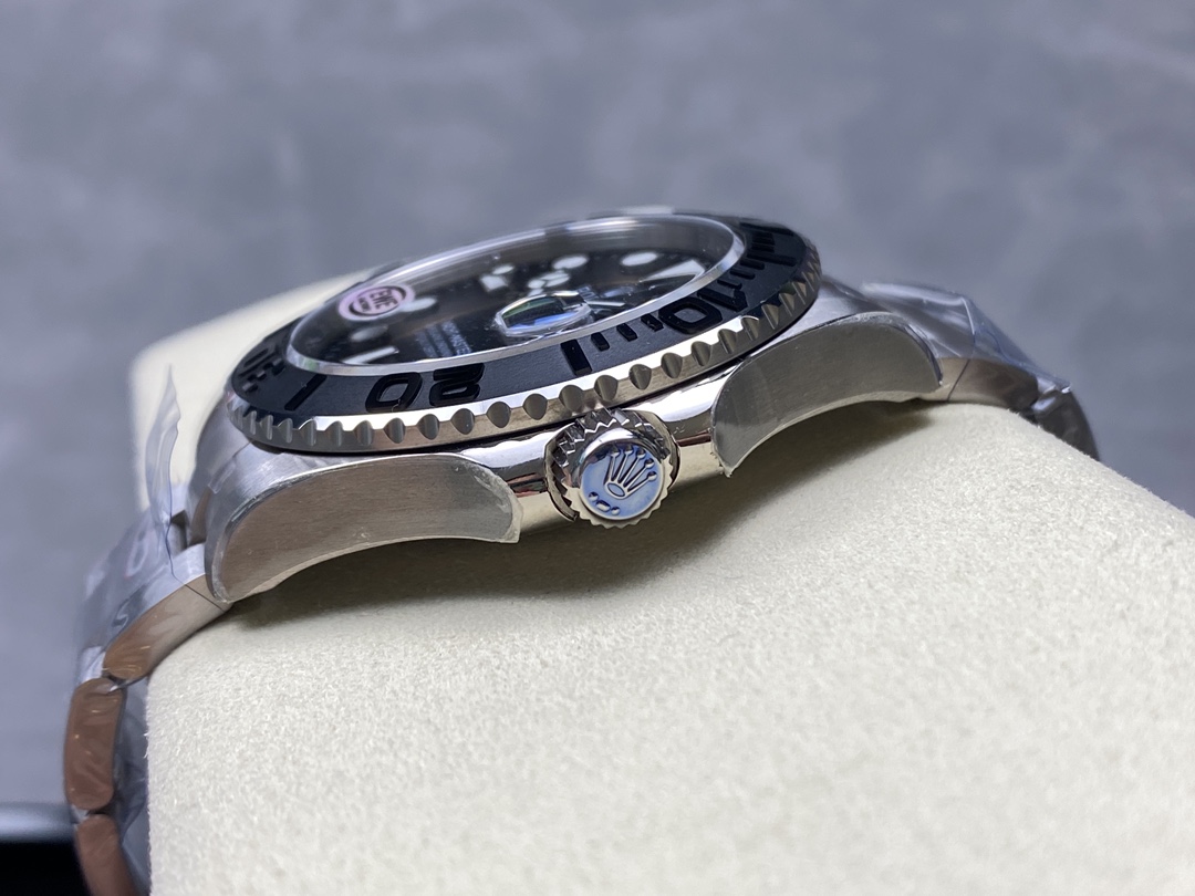 Rolex Yacht Master Black Dial Titanium 226627 0001 42mm Men's Watch - Image 9