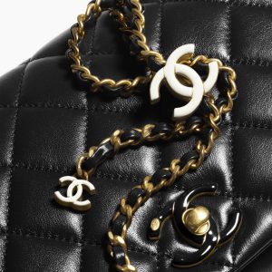 CHANEL SMALL FLAP BAG