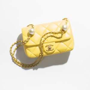 CHANEL SMALL FLAP BAG