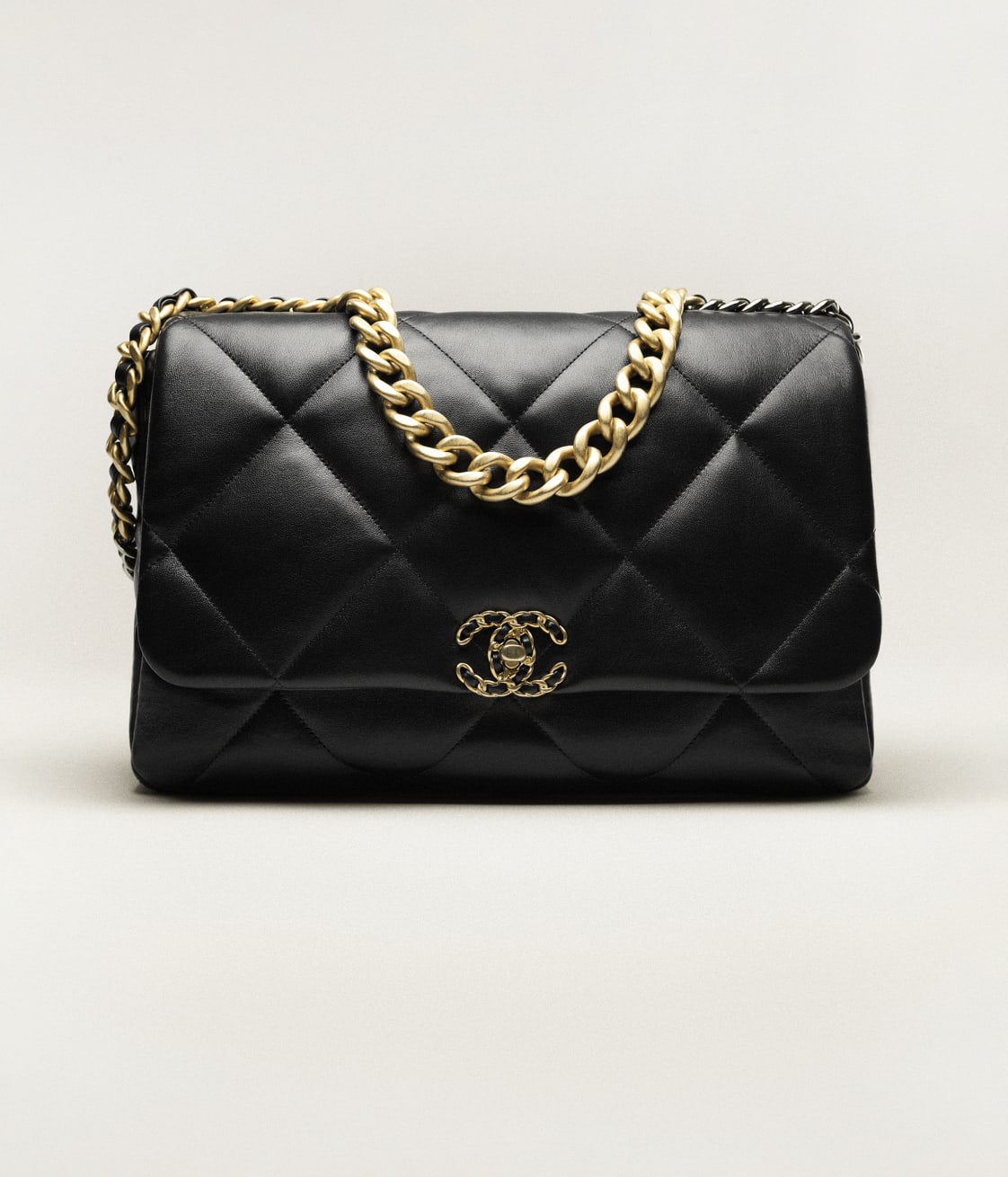 CHANEL 19 MAXI HANDBAG - Image 3