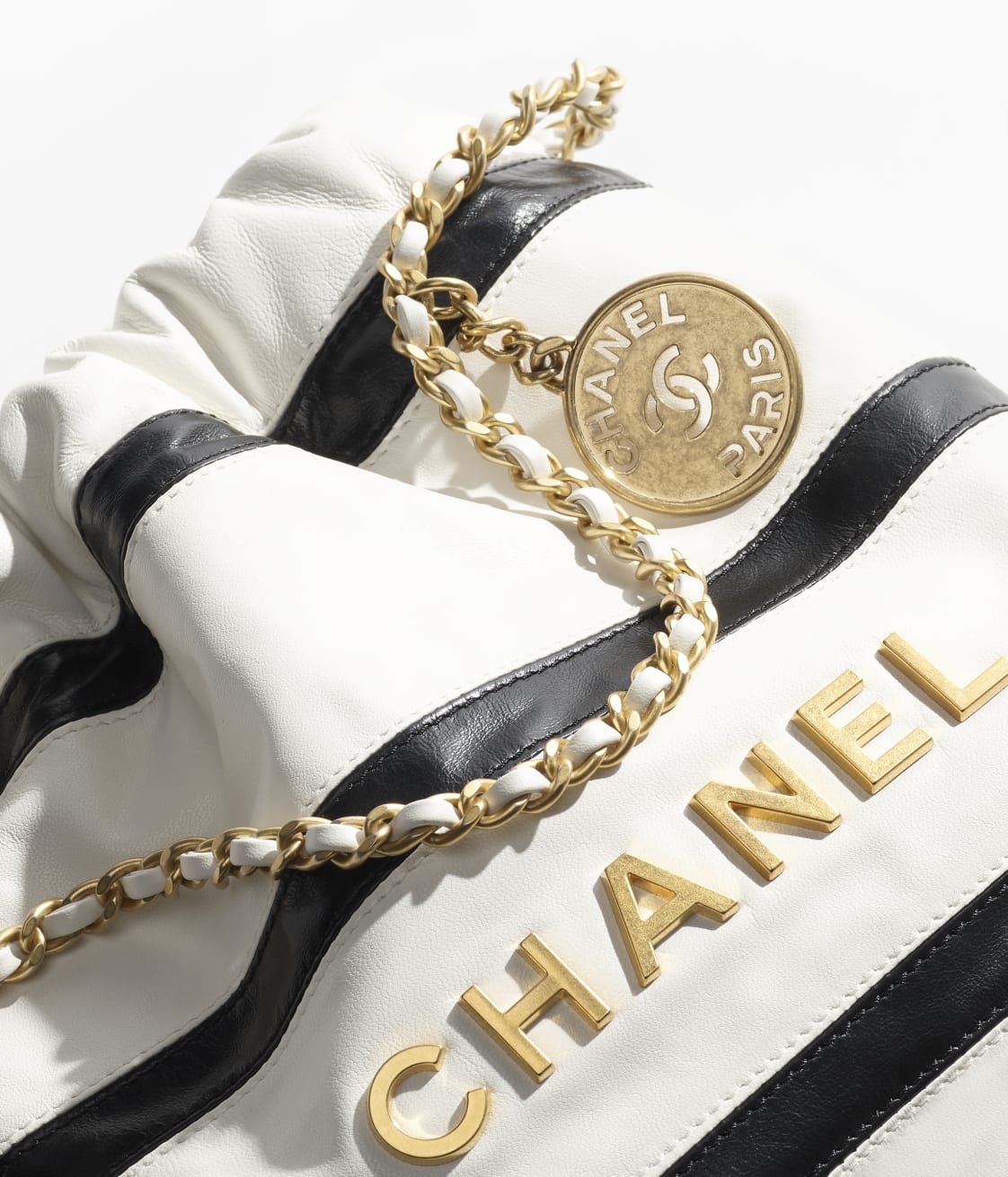 CHANEL 22 MINI HANDBAG - Image 4