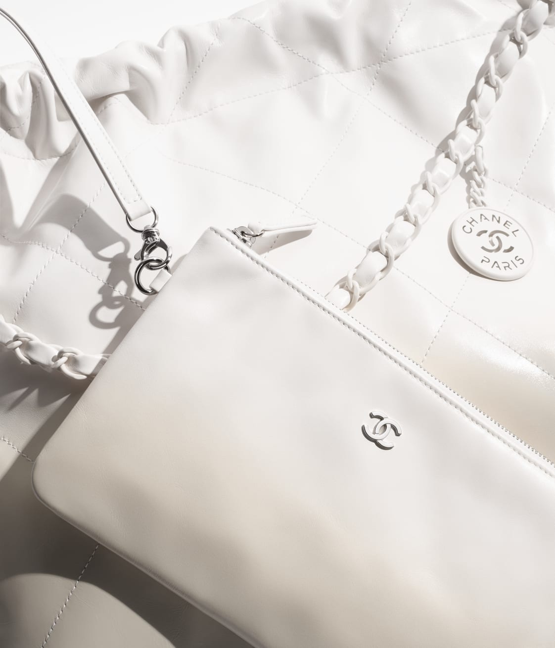 CHANEL 22 HANDBAG