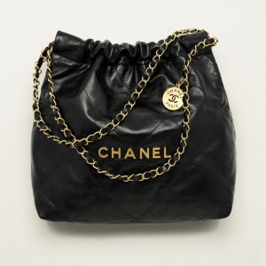 CHANEL 22 SMALL HANDBAG