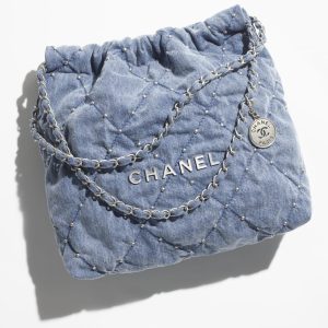 CHANEL 22 SMALL HANDBAG