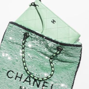 CHANEL SHOPPING BAG