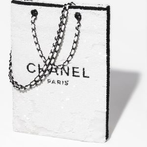 CHANEL SHOPPING BAG