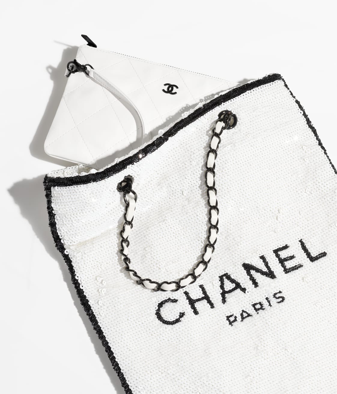 CHANEL SHOPPING BAG - Image 3