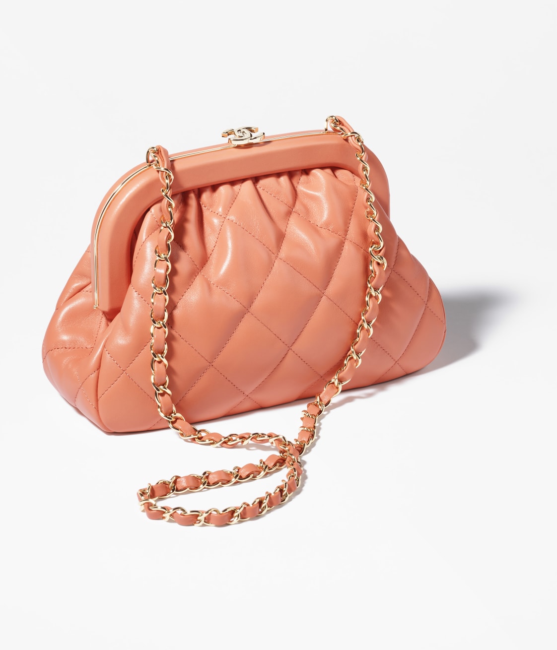 CHANEL CLUTCH - Image 4