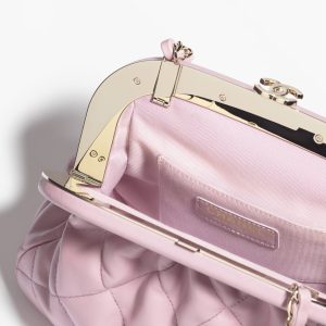 CHANEL CLUTCH