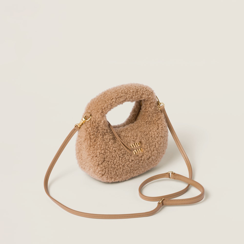 Wander shearling hobo bag with leather details - Image 4