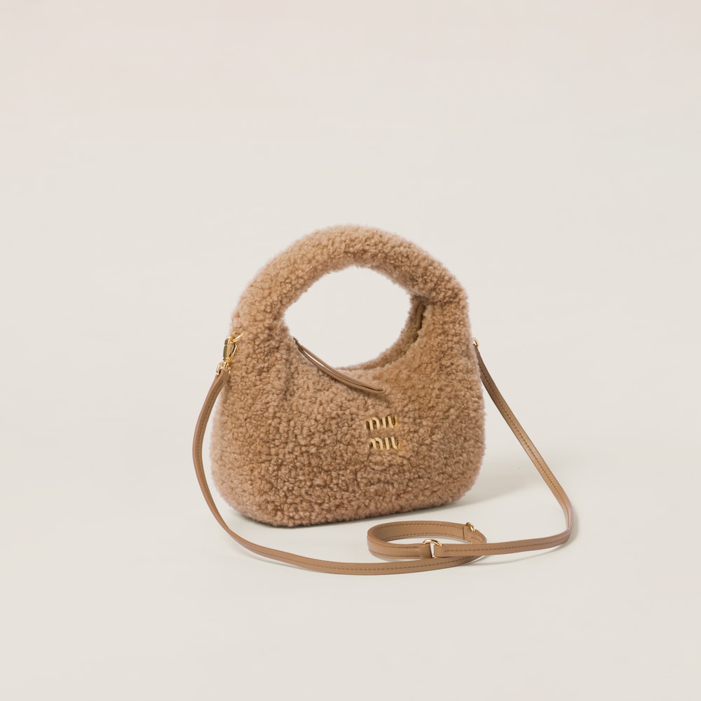 Wander shearling hobo bag - Image 7