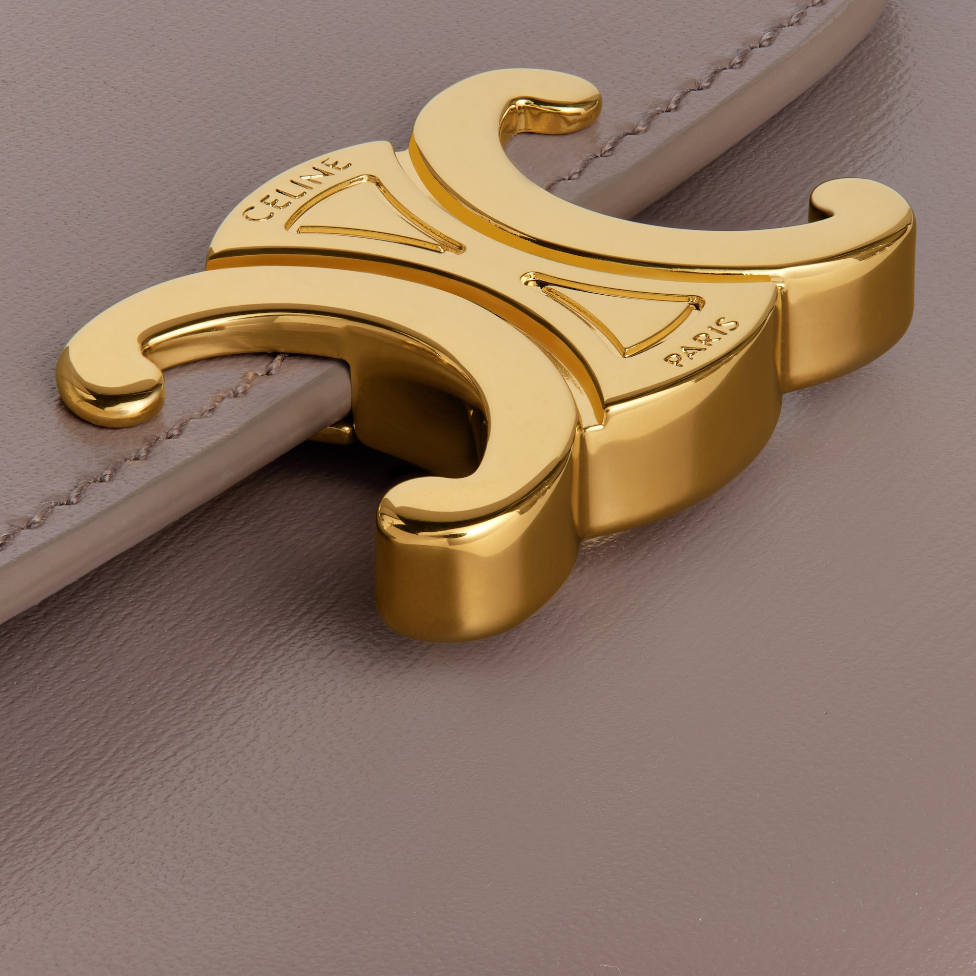 SMALL FLAP WALLER TRIOMPHE IN SHINY CALFSKIN PEBBLE - Image 2