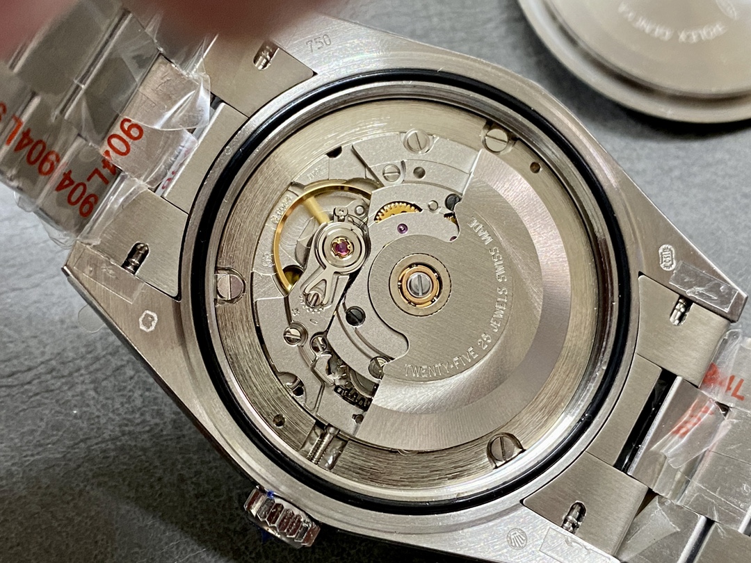 Rolex Day-Date 40mm Platinum Meteorite Baguette 228206 0036 Men's Watch - Image 10