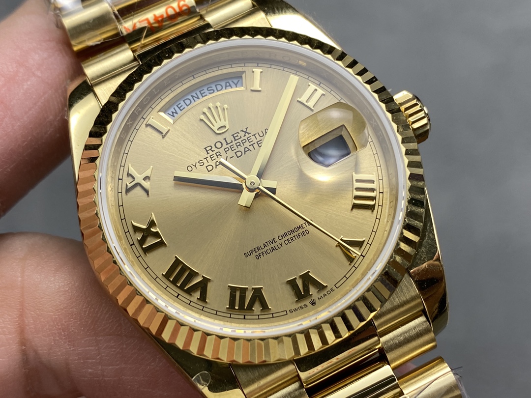 Rolex Day-Date 118238 Champagne Dial 36mm Unisex Replica Watch - Image 4