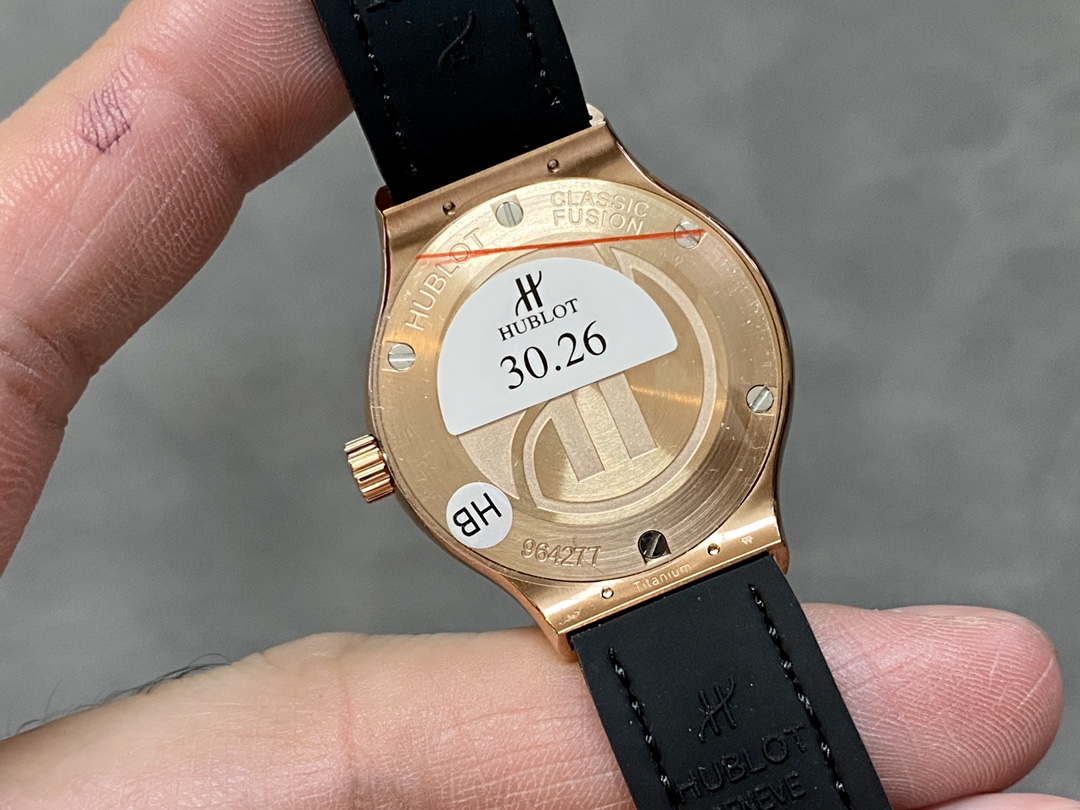 Hublot Classic Fusion 581.OX.1480.RX.1704 33mm Ladies Replica Watch - Image 9