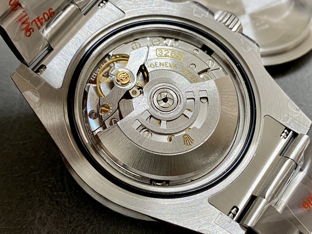 Rolex GMT-Master II 126710BLRO 0002 - Image 18