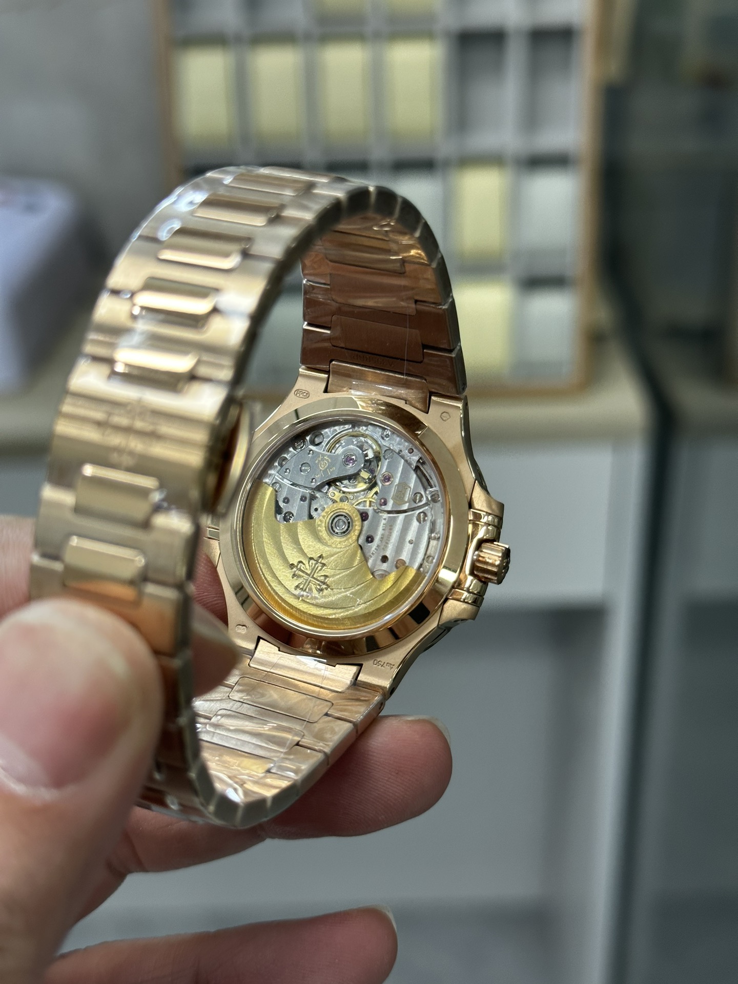 Patek Philippe Ladies Nautilus Golden Dial Rose Gold 7118 1200R 010 - Image 13