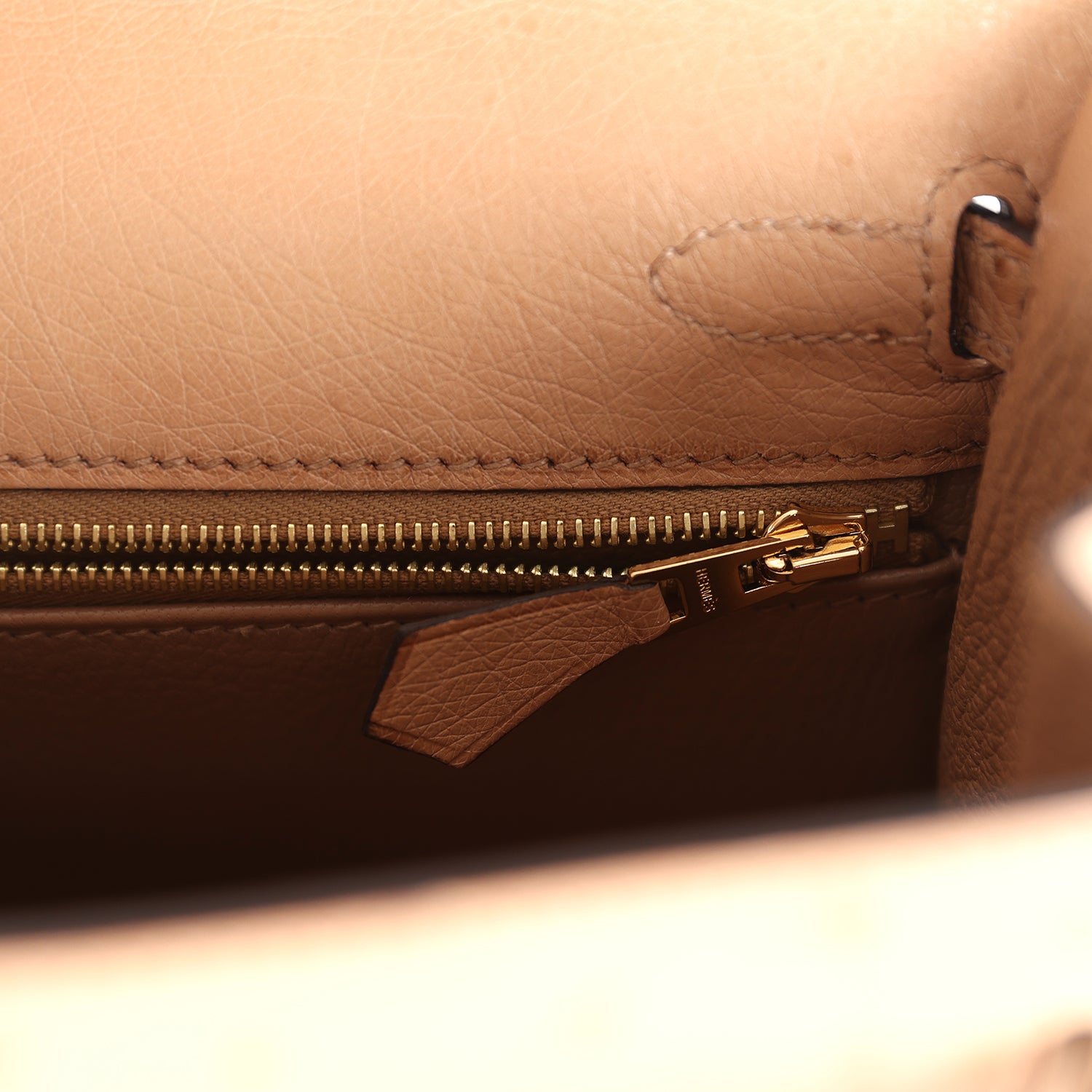 Hermes Kelly Sellier 25 Chai Ostrich Gold Hardware - Image 5