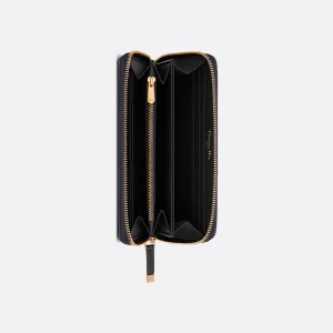 30 Montaigne Voyageur Long Wallet