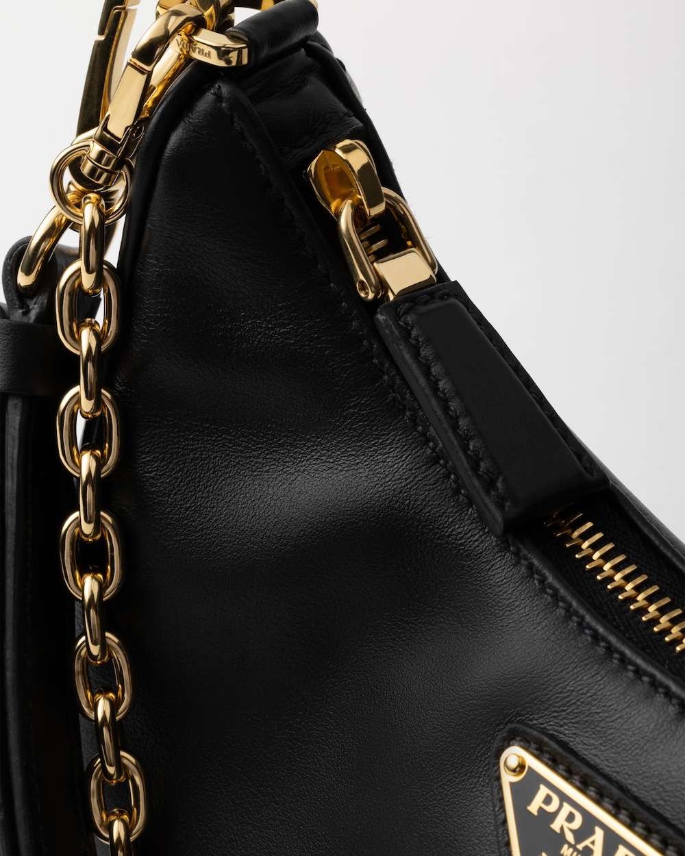 Prada Re-Edition Leather Mini-Bag - Image 5