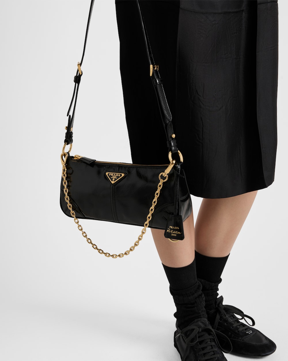 Prada Re-Edition 2002 Medium Leather Shoulder Bag - Image 3